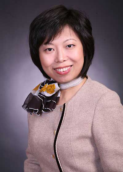 Sharon Huang headshot